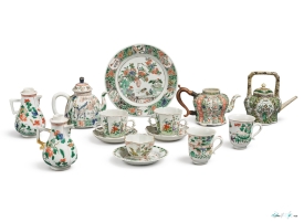 A group of famille verte wares Qing dynasty Kangxi period.jpeg