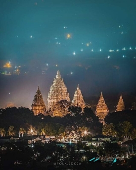 Candi Prambanan a Hindu temple in Yogyakarta.jpeg